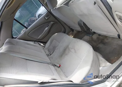 2005 Nissan Sentra 1.8S z USA, uszkodzony, nr VIN 3N1CB51D65L507780